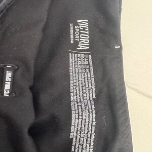 Victoria Sport Knockout High-Rise Leggings – XS, Black with Lattice Mesh Detail